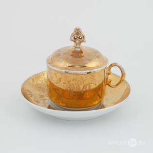 Чайная пара с крышкой «Золотая роза» фабрика М.С. Кузнецова 
