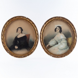 Два женских портрета