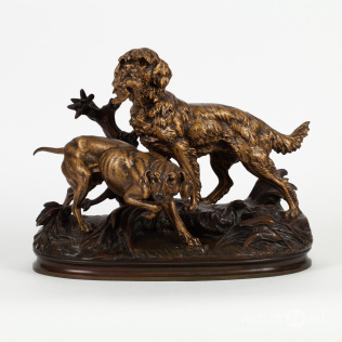 Скульптурная композиция «Охотничьи собаки»