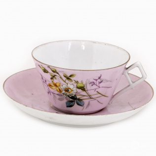 Чайная пара «Цветы на бледно-розовом»
