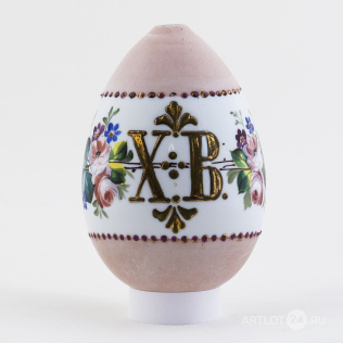 Пасхальное яйцо с цветочным орнаментом "ХВ"