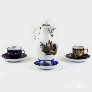 Чайник с тремя чайными парами