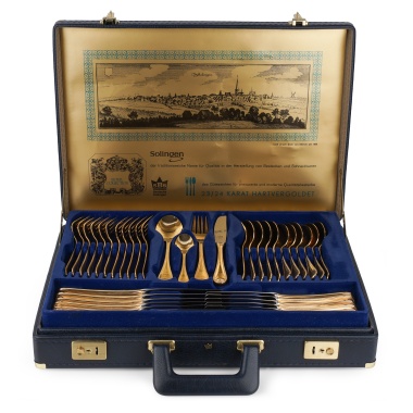 Набор столовых приборов на шесть персон в футляре