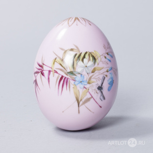 Пасхальное яйцо с цветочным рисунком