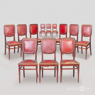 Комплект из 12 стульев