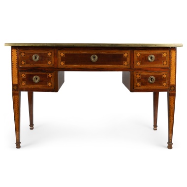 Письменный стол в стиле Людовика XVI с маркетри
