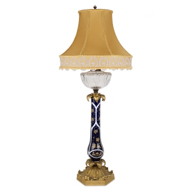 Кинкетная настольная лампа с орнаментальной росписью