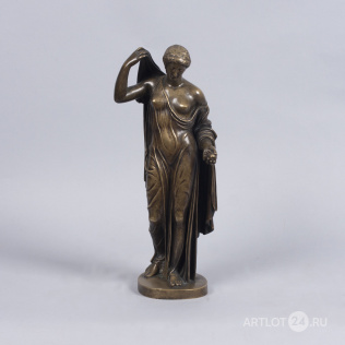 Скульптура "Античная богиня"