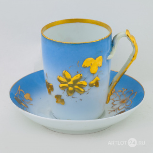 Чайная пара «Золотые цветы на голубом»