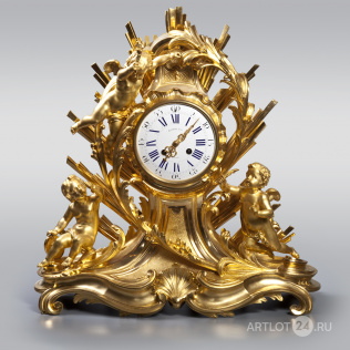 Парадные каминные часы с фигурами амуров по модели XVIII века фирмы «Братья Рэнго»