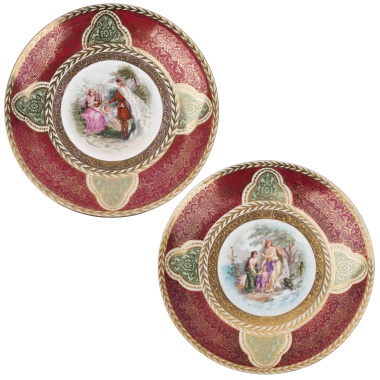 Парные настенные блюда с пасторальными сценами