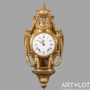 Часы-картель с фигурным корпусом в стиле Людовика XV