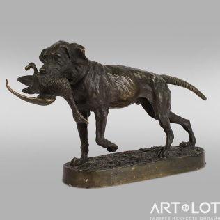 Скульптура «Собака с битой дичью»