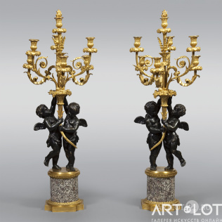 Парные канделябры с фигурами путти, держащими рог изобилия, в стиле Людовика XVI