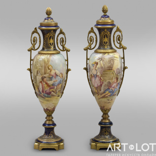 Парные вазы с пасторальными сценами в стиле Людовика XVI