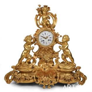Парадные каминные часы с фигурами амуров по модели XVIII века в силе Людовика XVI 