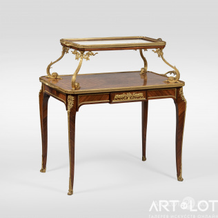 Чайный сервировочный столик в стиле Людовика XV