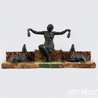 Скульптурная композиция в стиле ар-деко  "Девушка с оленятами"