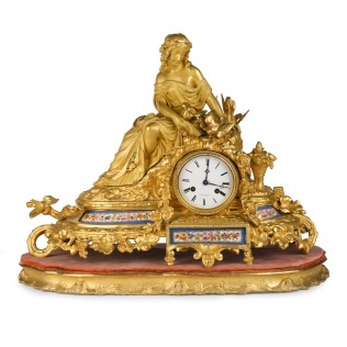 Каминные часы «Латона с голубями» эпохи Наполеон  III