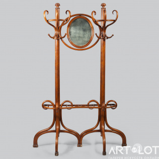 Напольная вешалка с зеркалом мебельной фирмы «Братья Тонет»